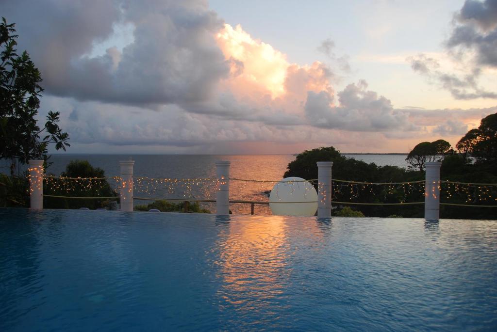 บาโกเลต บีช คลับ Hotel สการ์โบโร ภายนอก รูปภาพ